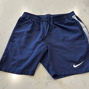 Nike Navy Blue Sports Shorts size Small   Dri-Fit